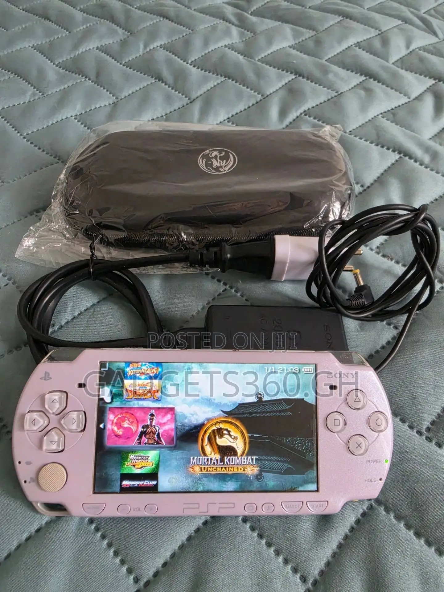 Sony PSP3000 (16GB + 10 Games) Light Pink