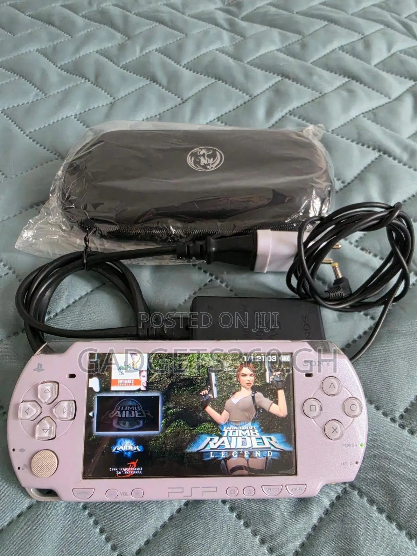 Sony PSP3000 (16GB + 10 Games) Light Pink