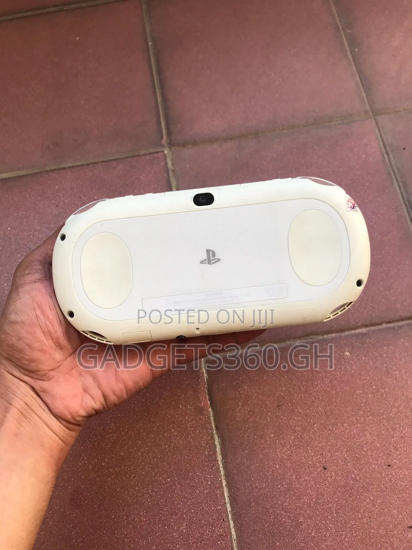Sony PSVITA Slim (32GB + 15 Games Loaded) White