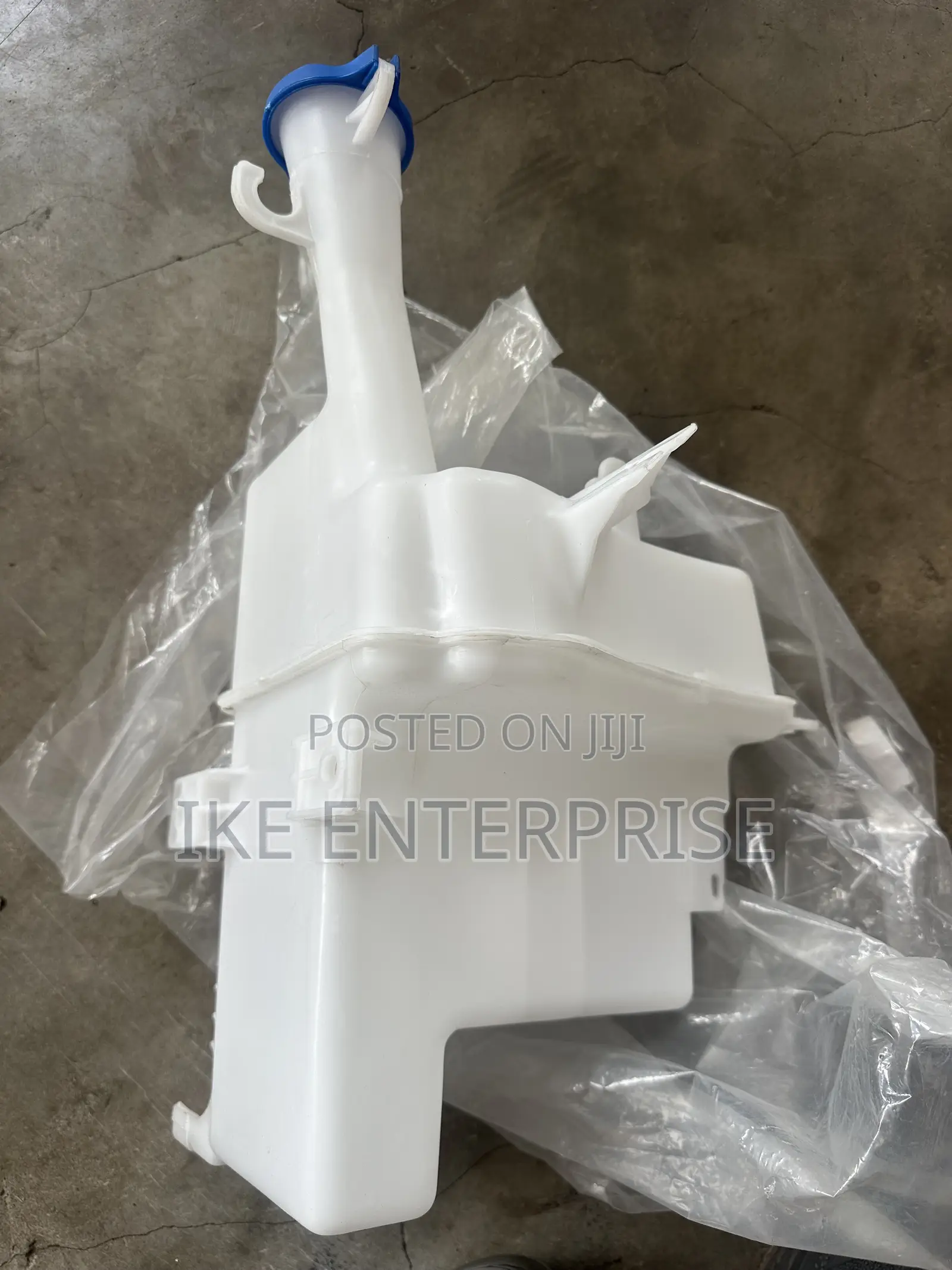 Elantra Wiper Reservoir Bottle 2011,2012,2013,2014,2015,2016