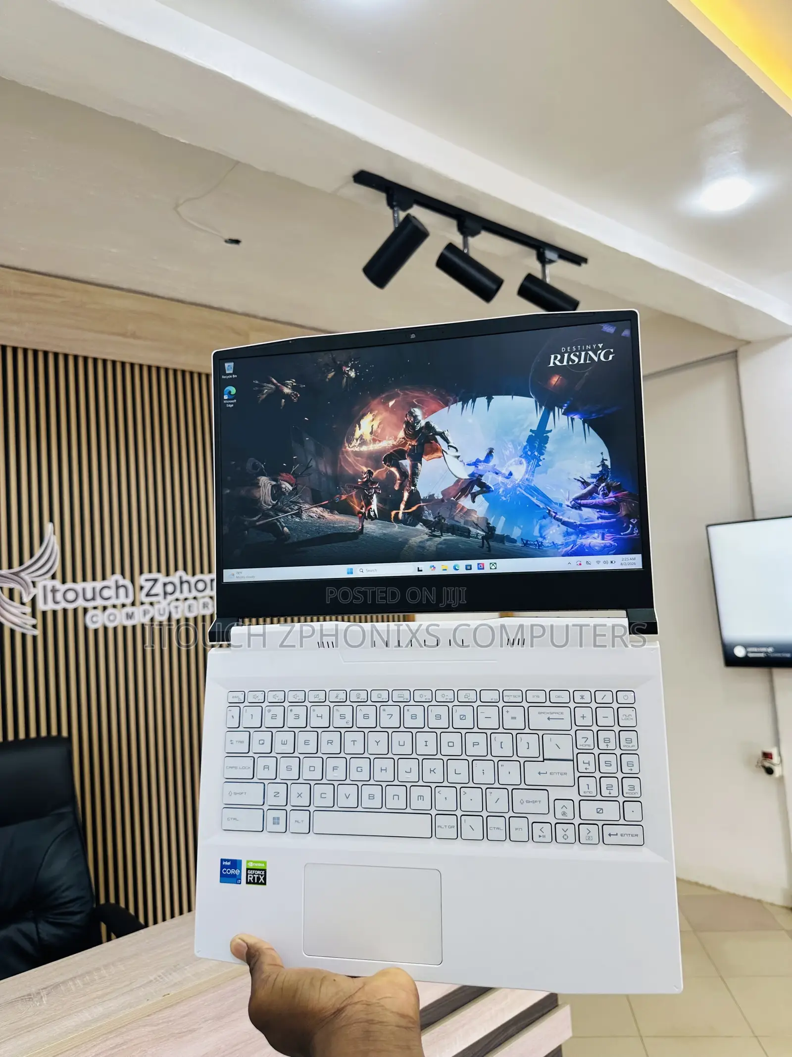 Laptop MSI MSI Sword 15 32GB Intel Core i7 SSD 512GB