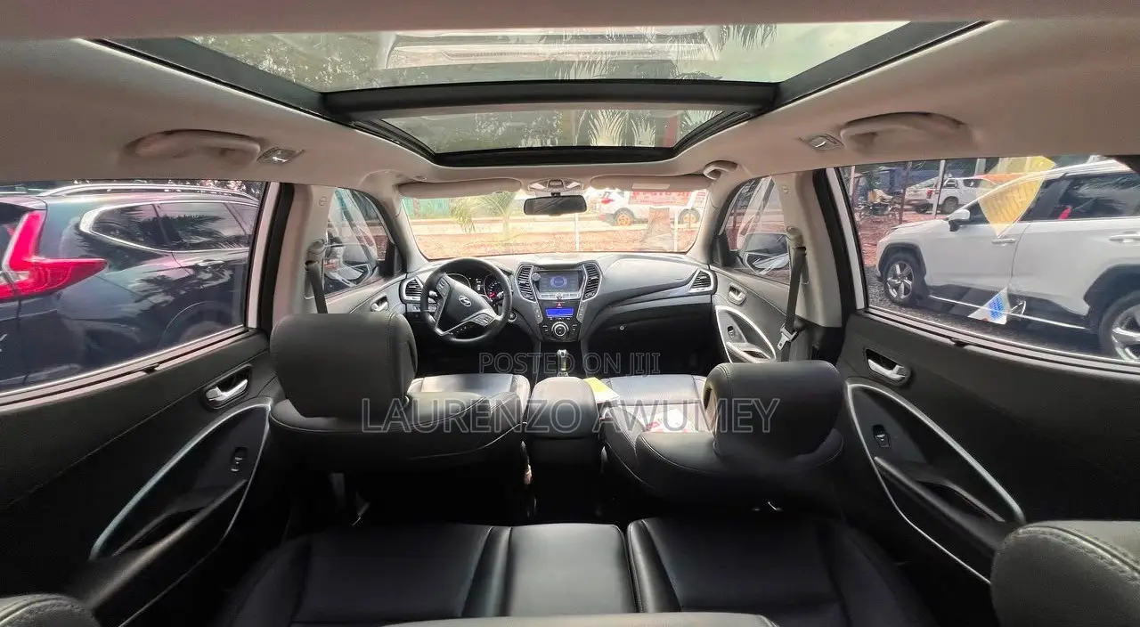 Hyundai Santa Fe 2015 White