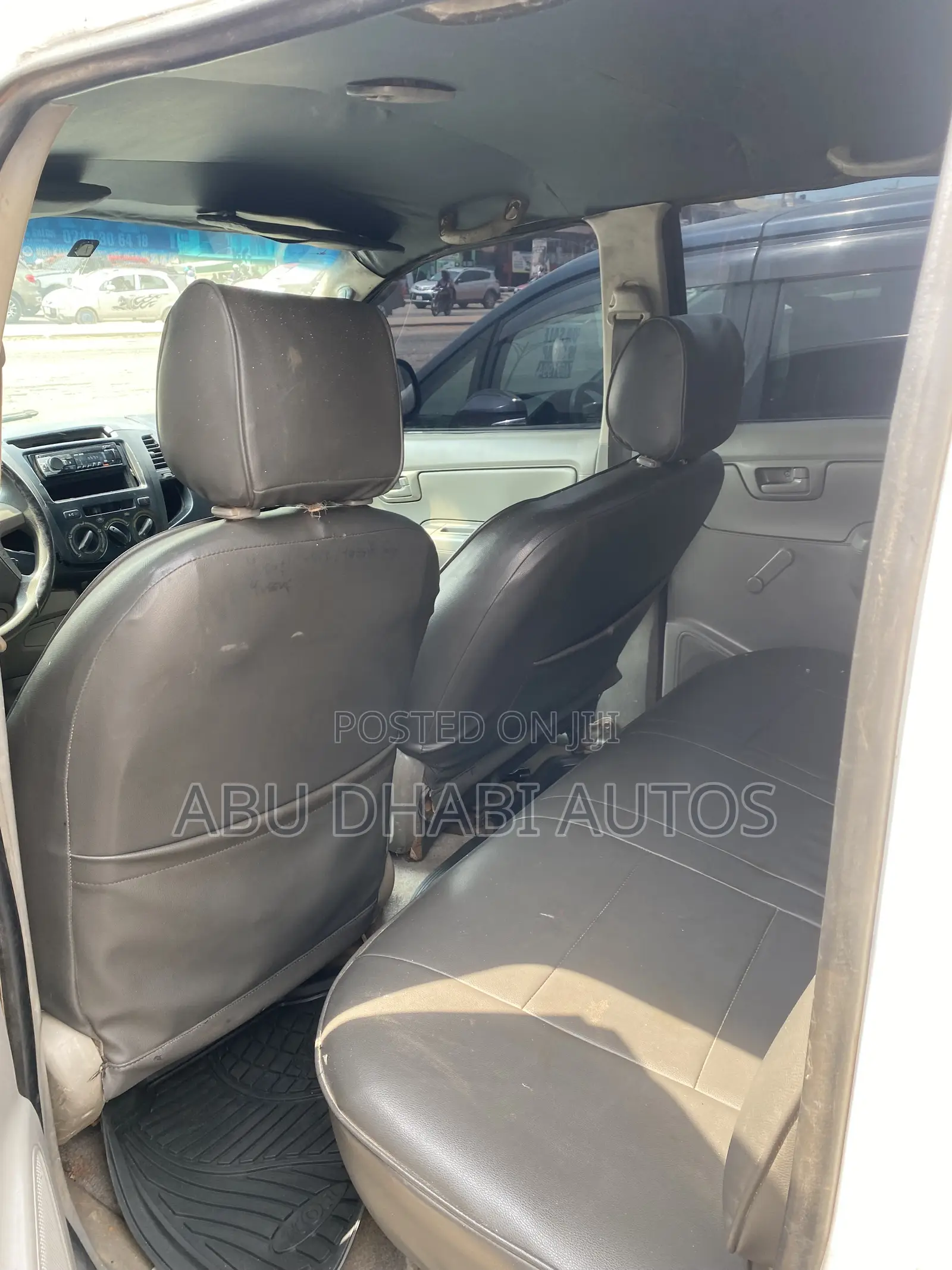 Toyota Hilux 2011 White