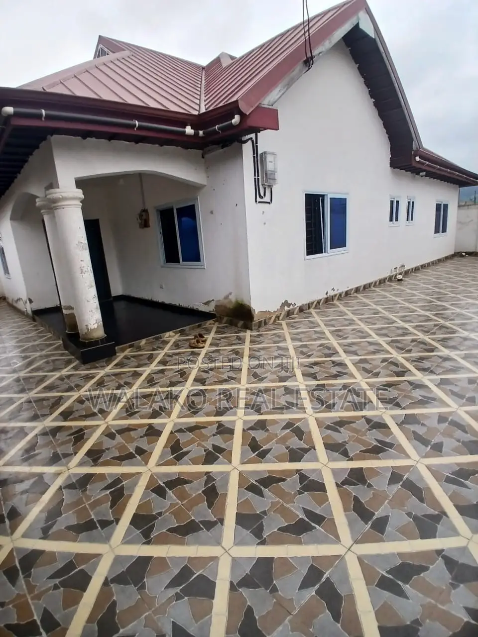 3bdrm House in Amasaman for sale