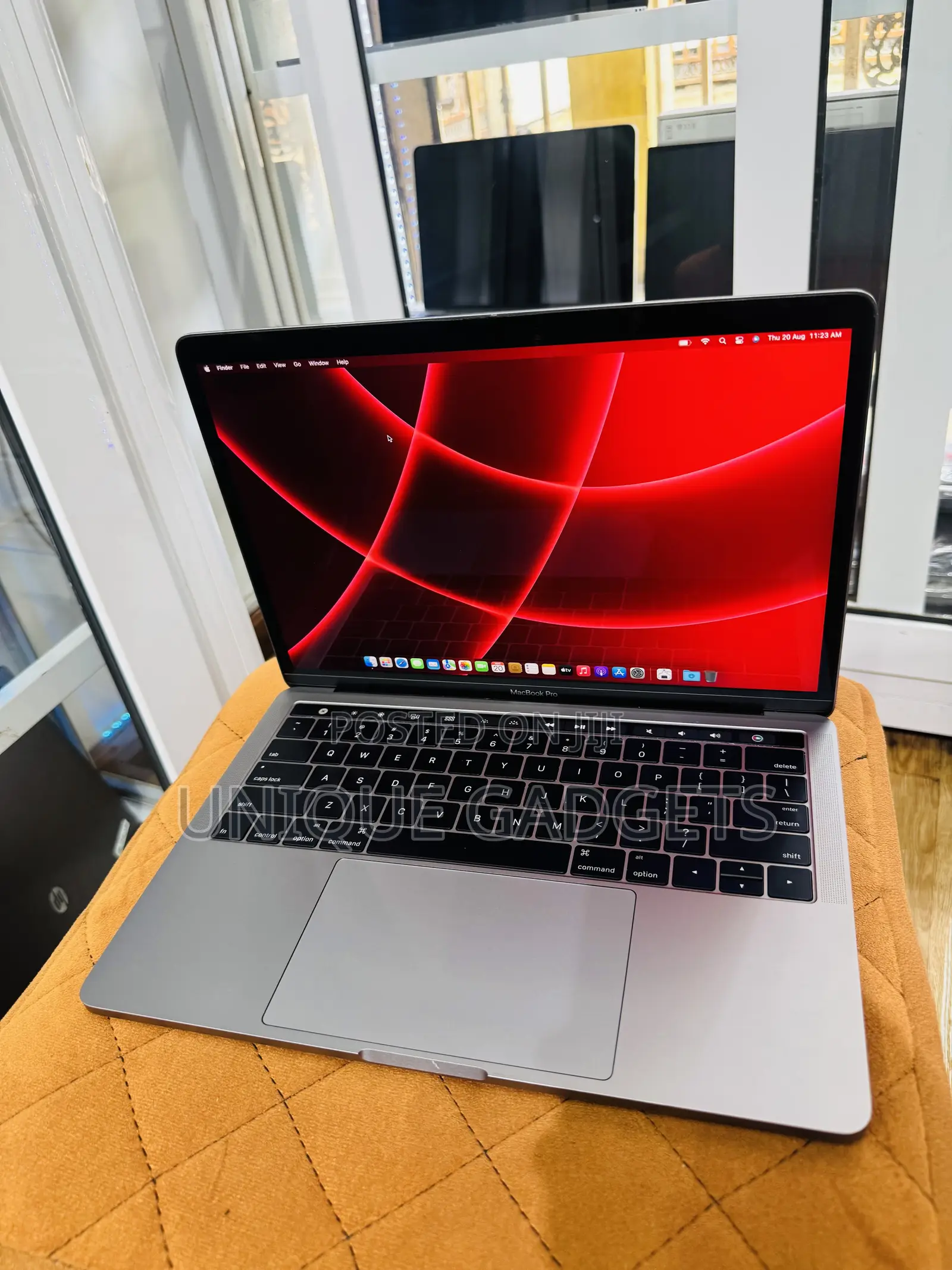 Laptop Apple MacBook Pro 2016 8GB Intel Core i5 SSD 512GB