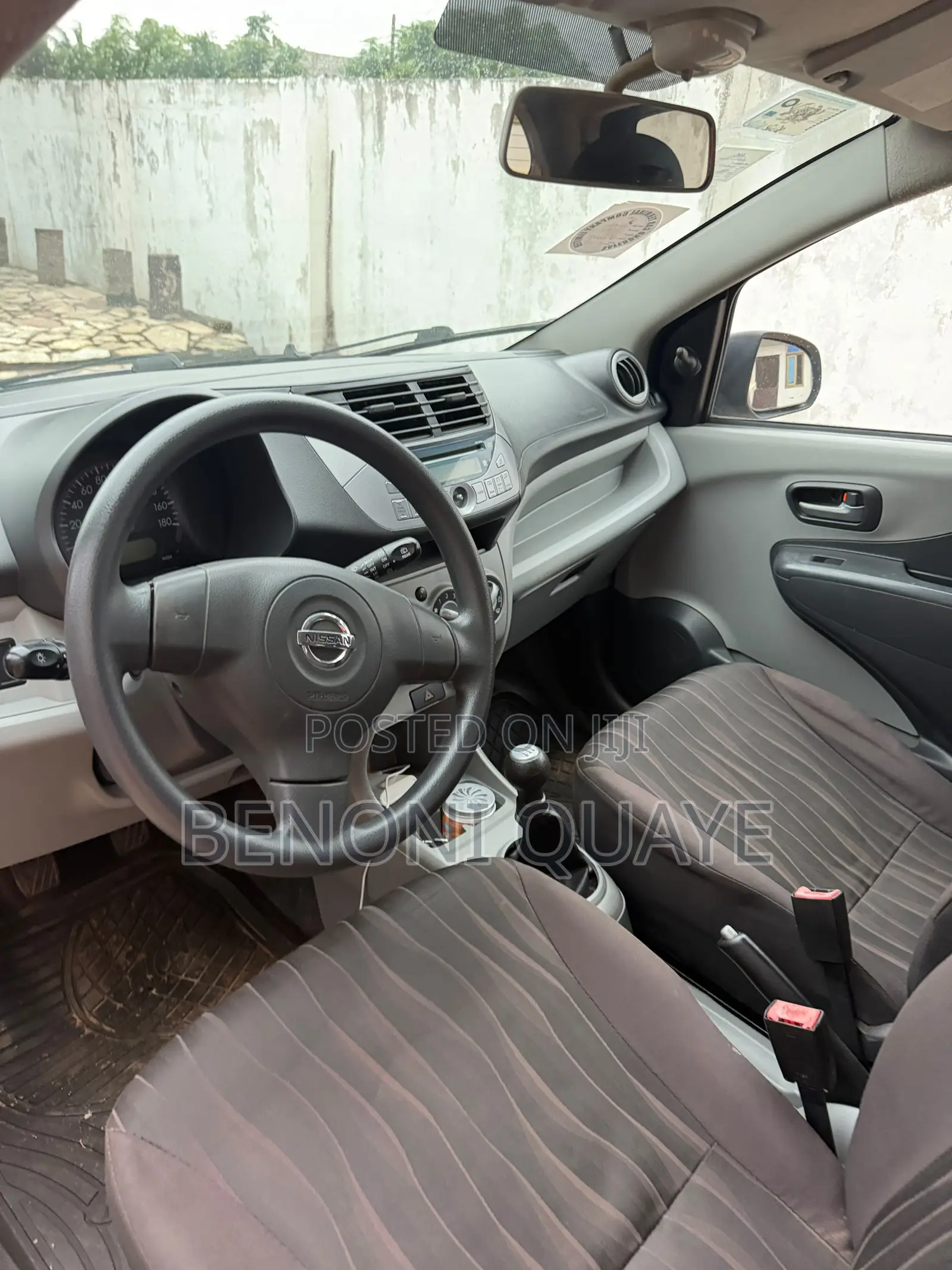 Nissan Pixo 1.0 FWD 2012 Gray