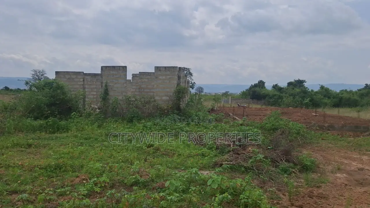 Half Plot With Uncompleted 3-Bedroom House for Sale