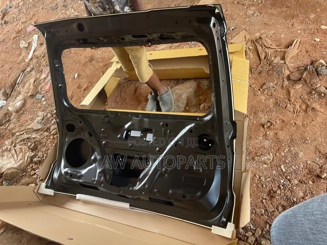2024 Landcruiser Prado Tailgate \Boot