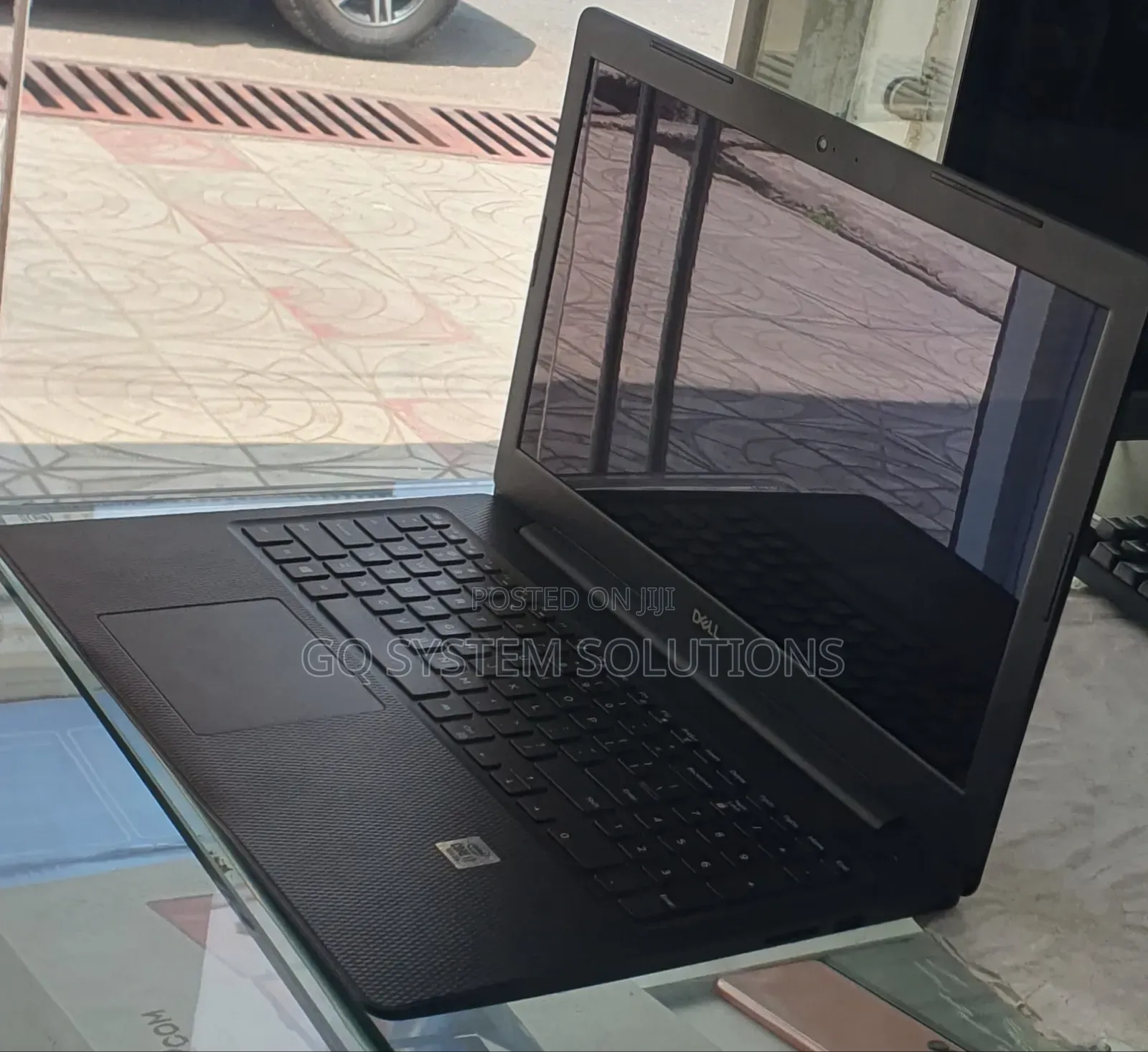 New Laptop Dell Inspiron 15 3593 8GB Intel Core i7 SSD 512GB