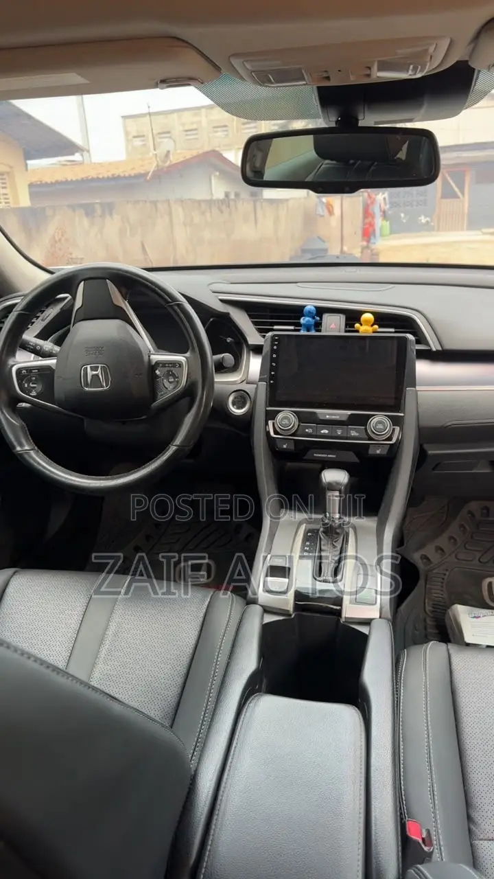 Honda Civic Touring 4dr Sedan (1.5L 4cyl) 2016 White