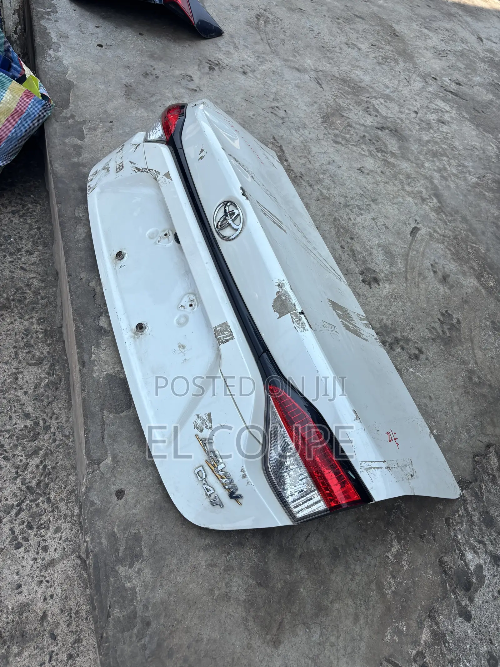 Toyota Corolla 2019-2020-2021-2022-2023-2024 Boot / Tailgate