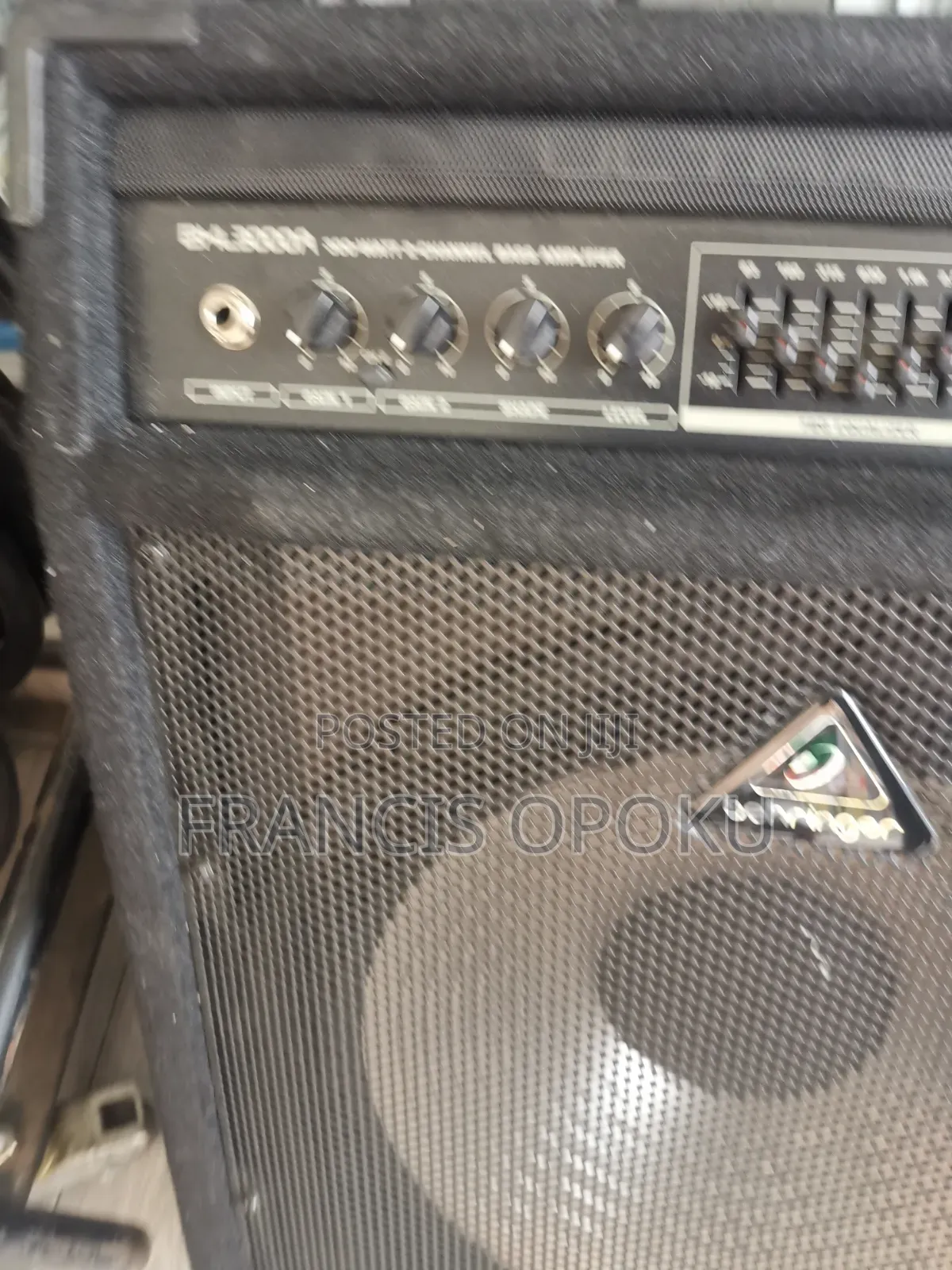 Behringer BXL3000A 300W 2-Channel Bass Amplifier Combo