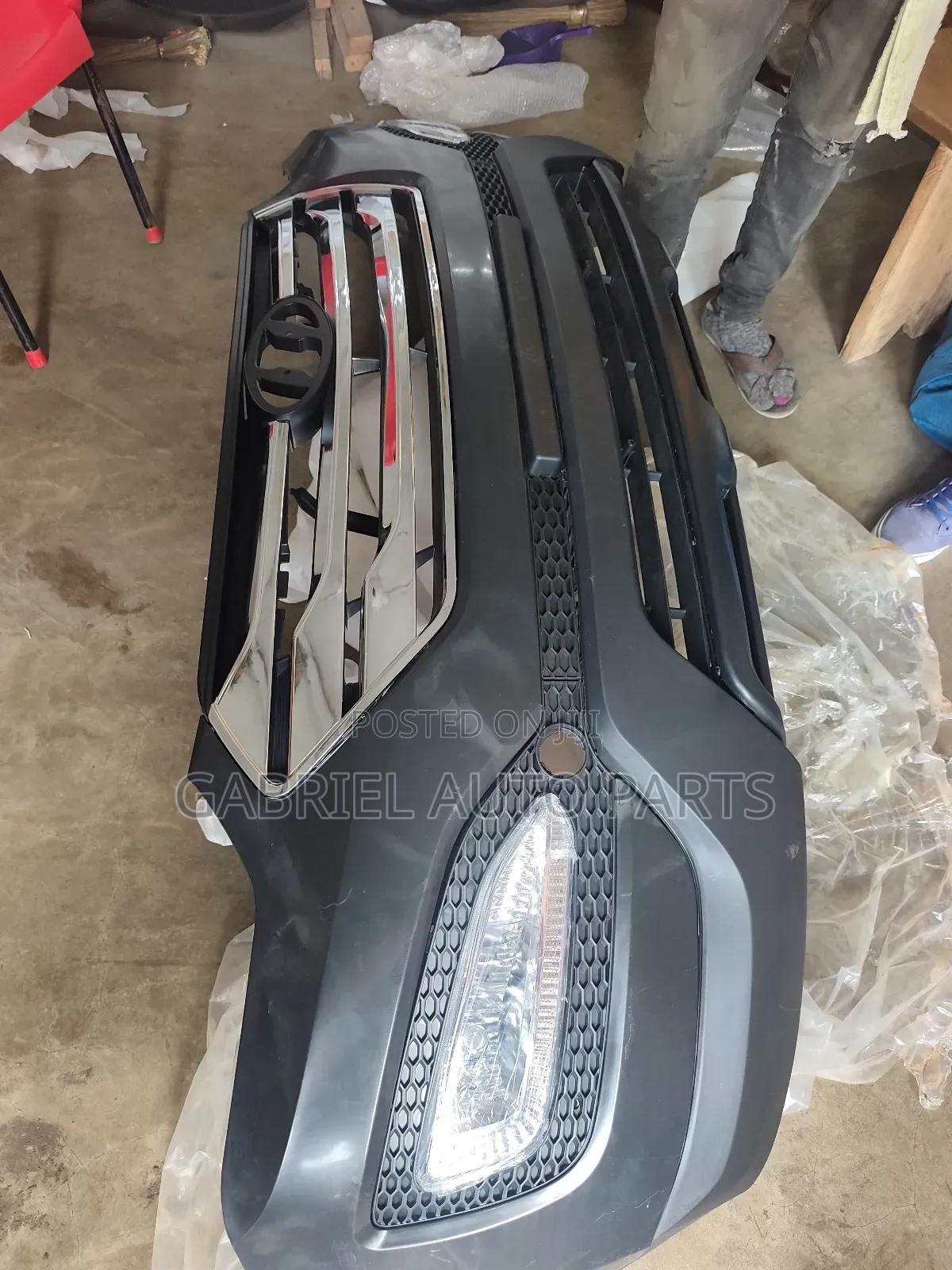 Hyundai Santa Fe 2014 Bumper Complete