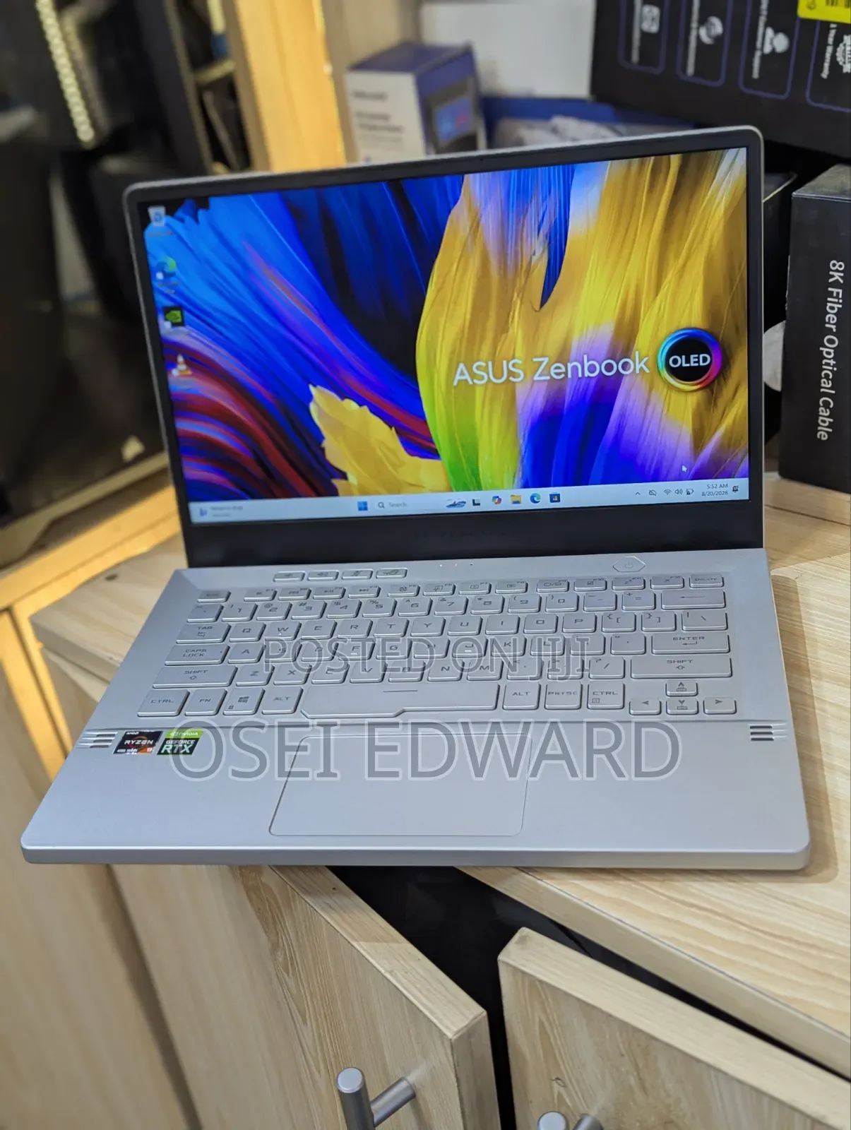 Laptop Asus ROG Zephyrus G14 16GB AMD Ryzen 9 SSD 1T