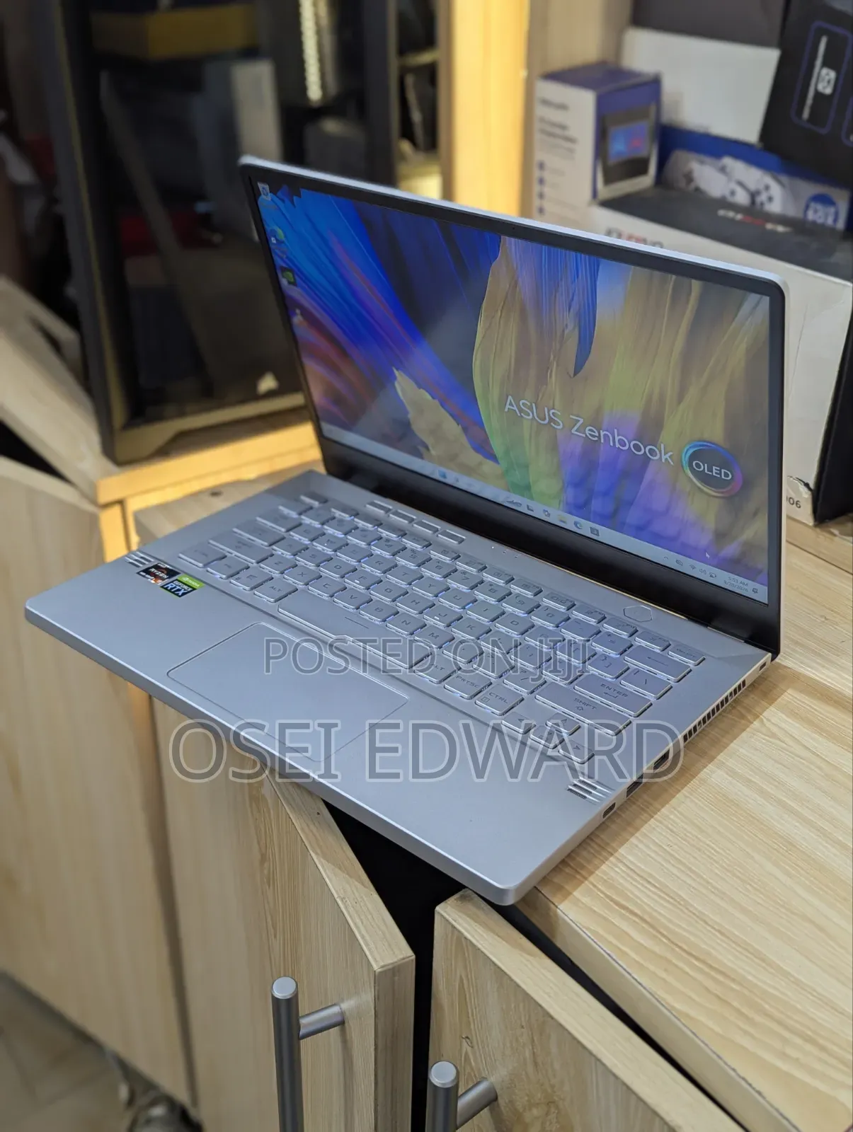 Laptop Asus ROG Zephyrus G14 16GB AMD Ryzen 9 SSD 1T