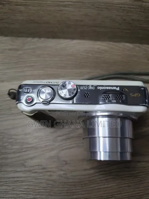 Panasonic Lumix DMC-ZS20 Digital Camera Touchscreen, GPD