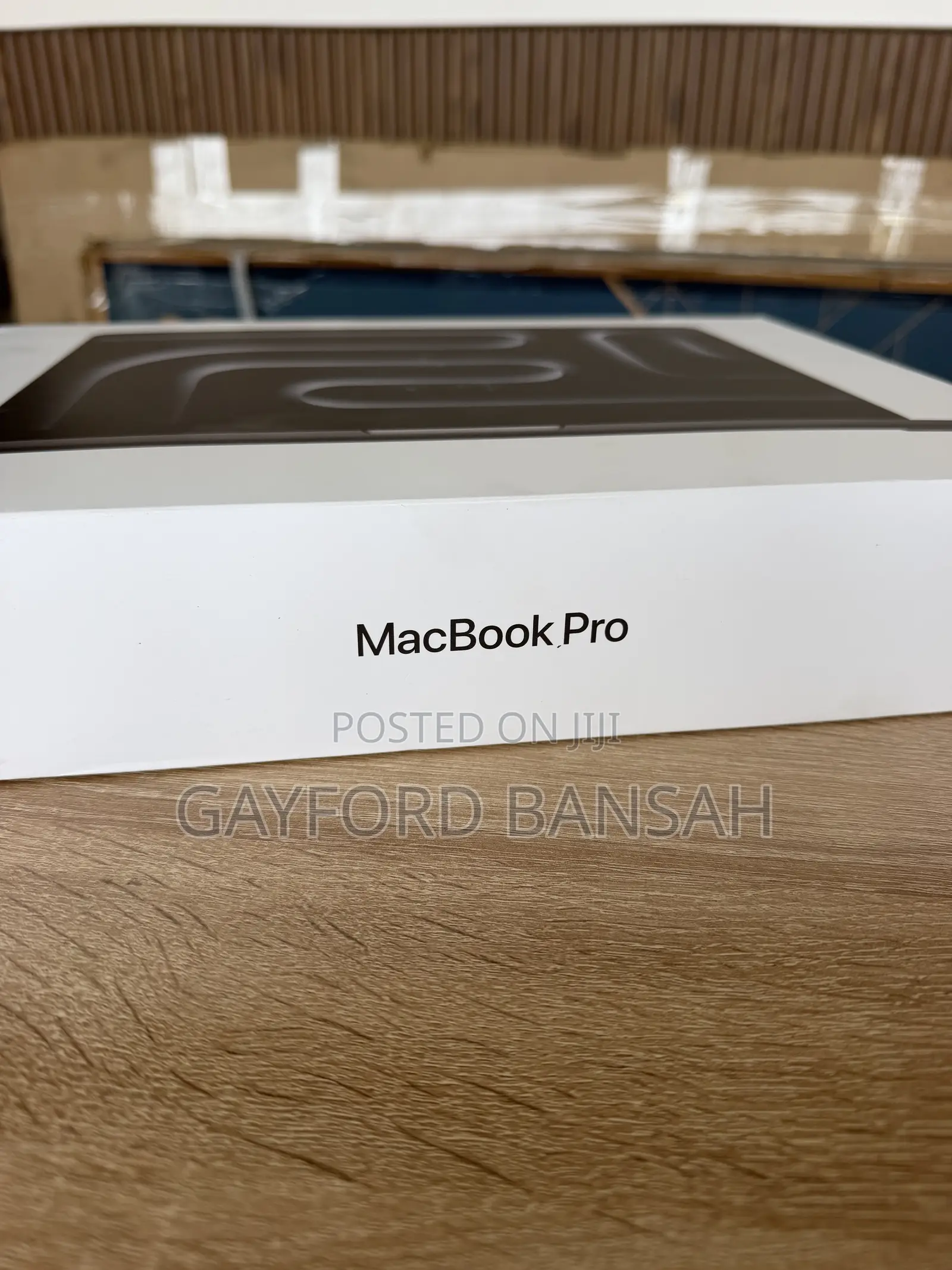 New Laptop Apple MacBook Pro 2025 M5 16GB Apple M5 HDD+SSD 1T