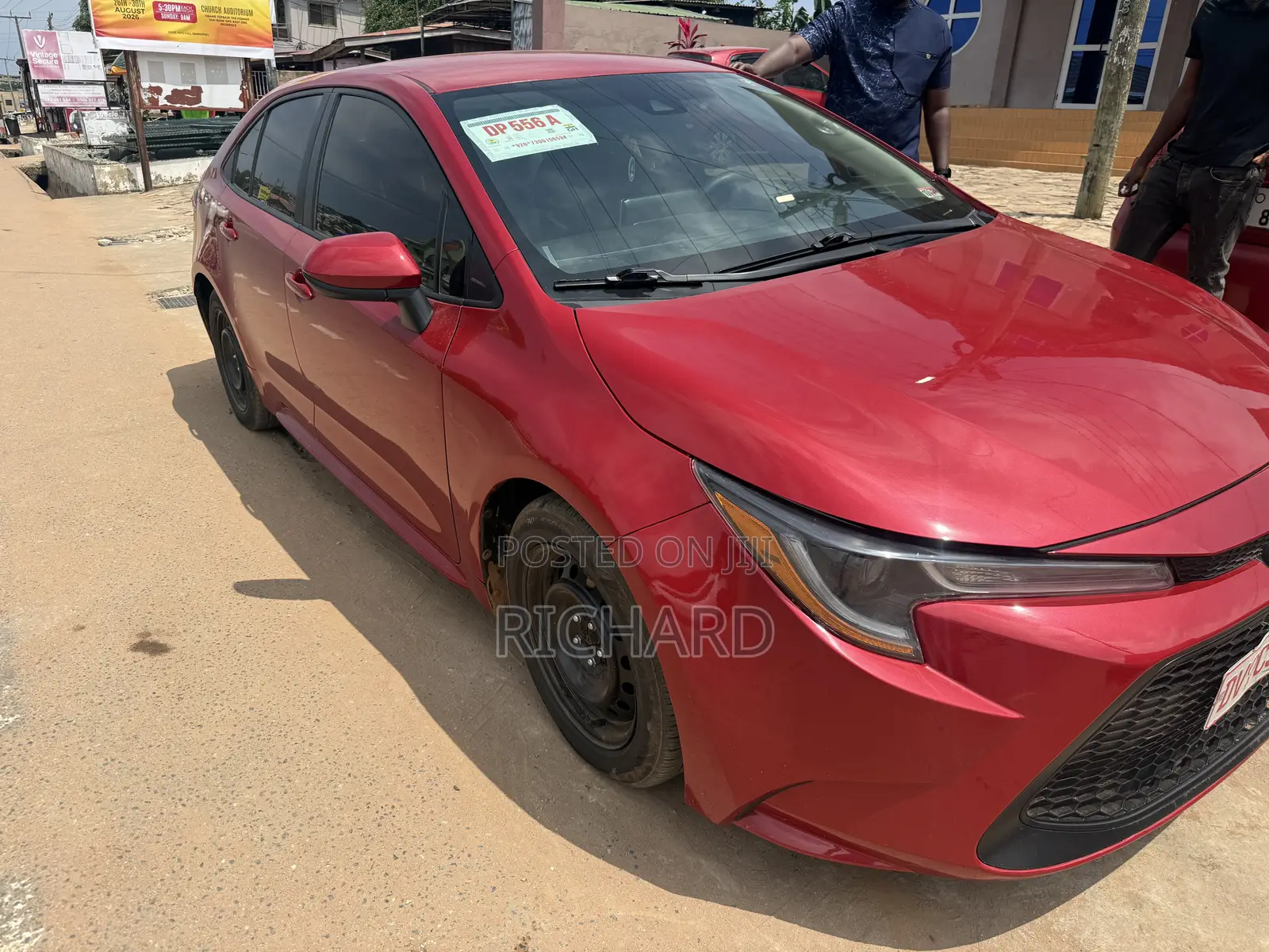 Toyota Corolla LE 2021 Red