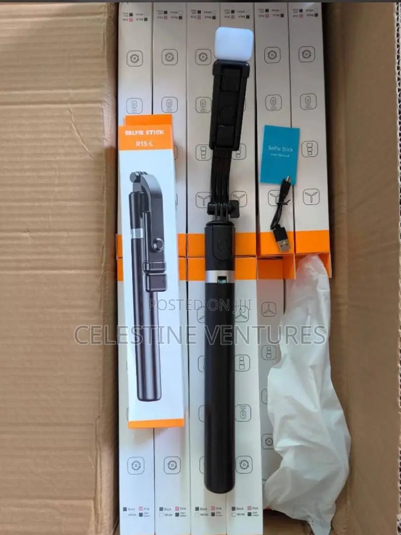 R1s-L Selfie Stick