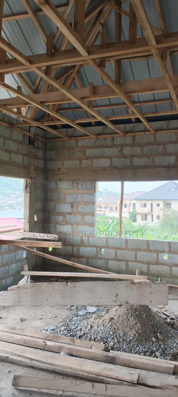 4bdrm House in Second Chance Area, Pokuase for sale