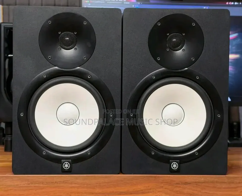 Yamaha HS8 8inches Powered Studio Monitor It's Bi-Amplified
