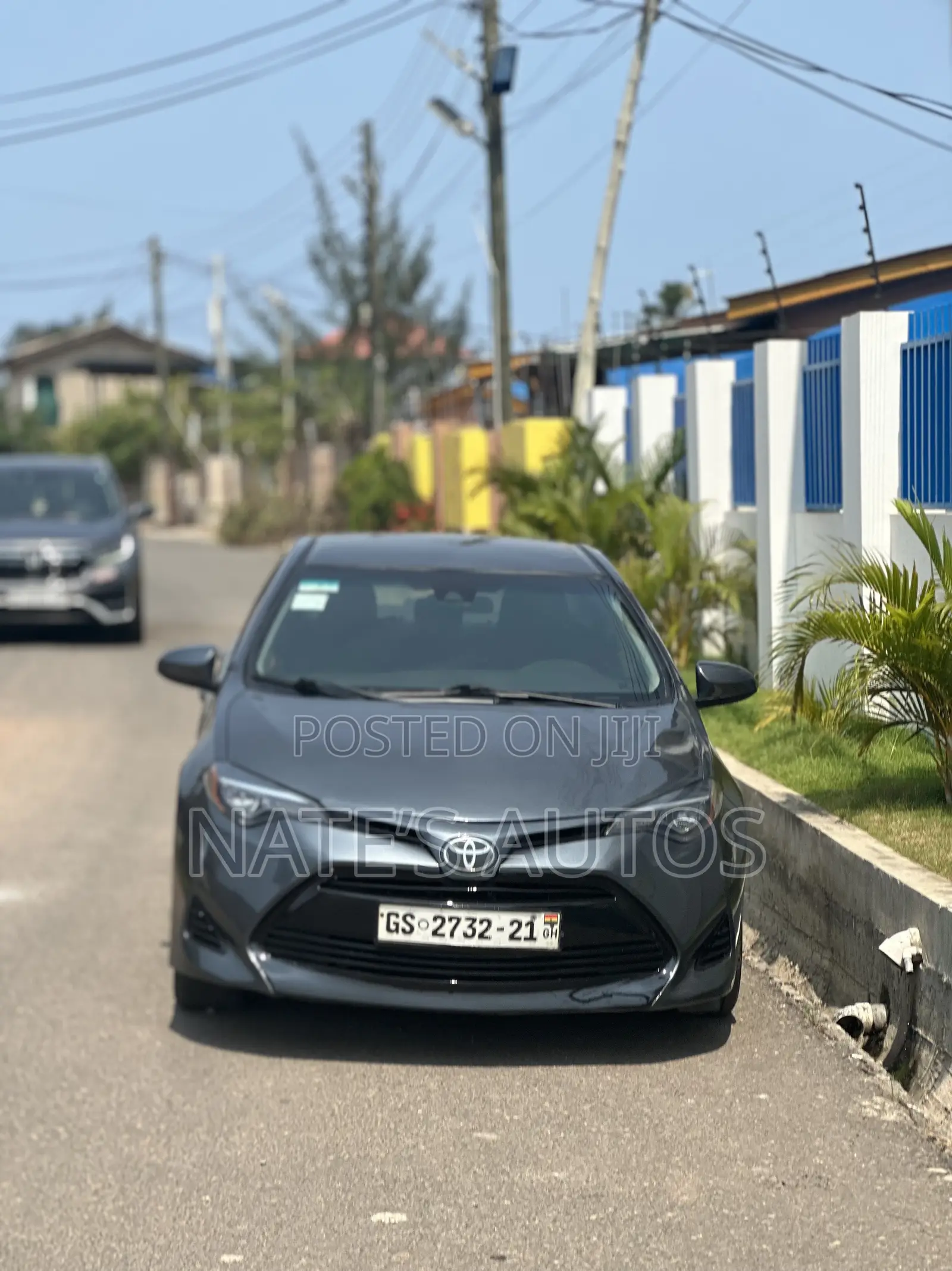 Toyota Corolla LE 4dr Sedan (1.8L 4cyl CVT) 2017 Gray