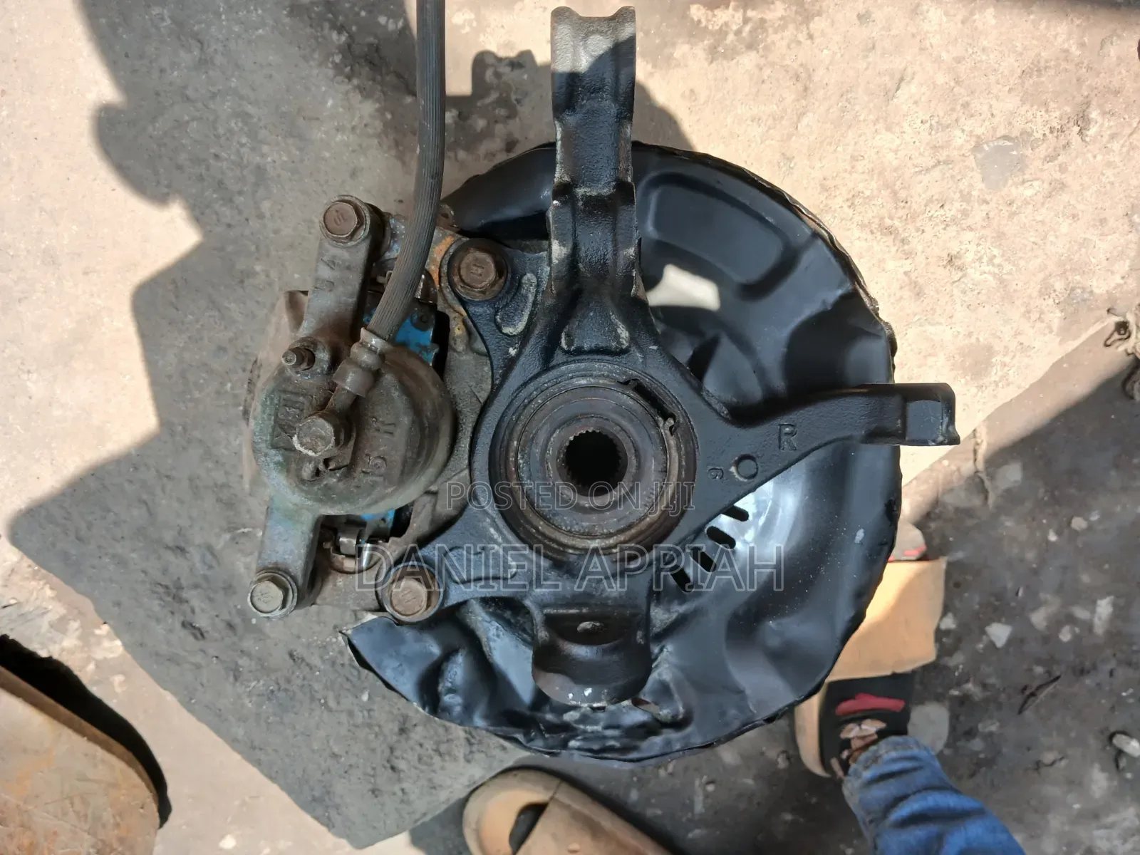 Toyota Yaris/Vitz Front Hub