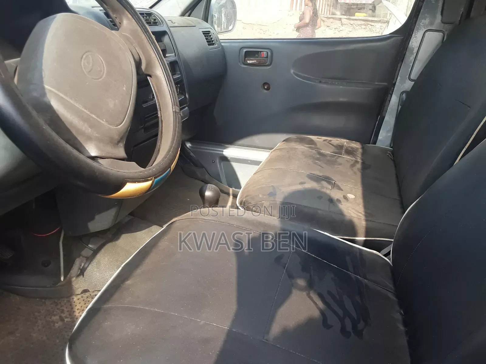 Toyota HiAce 2004 Grey