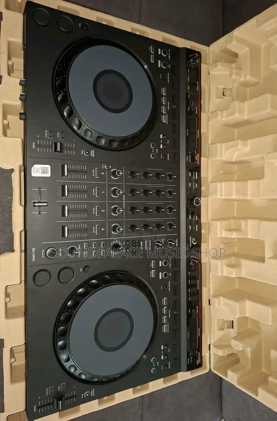 AlphaTheta DDJ-GRV6 Versatile 4-Channel DJ Controller