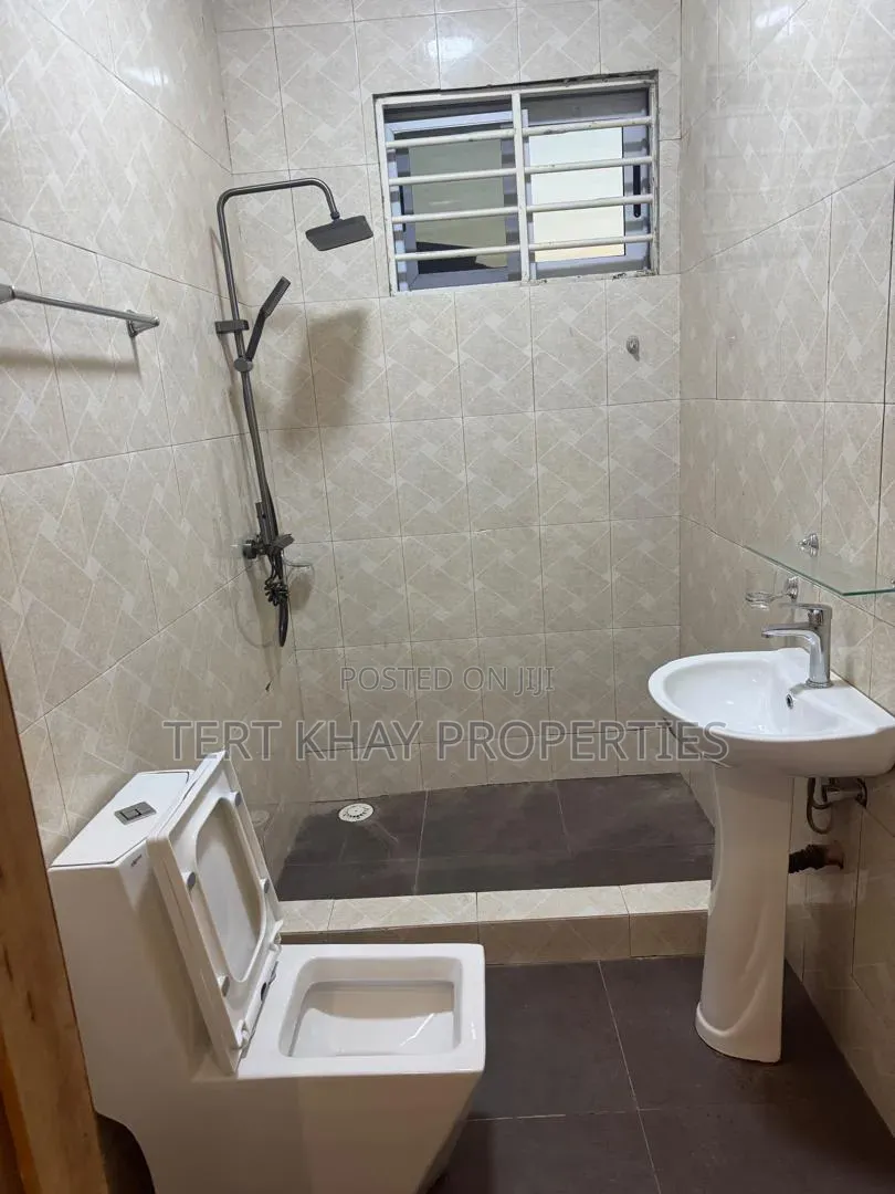 3bdrm House in Com. 20, Baatsona Total for rent