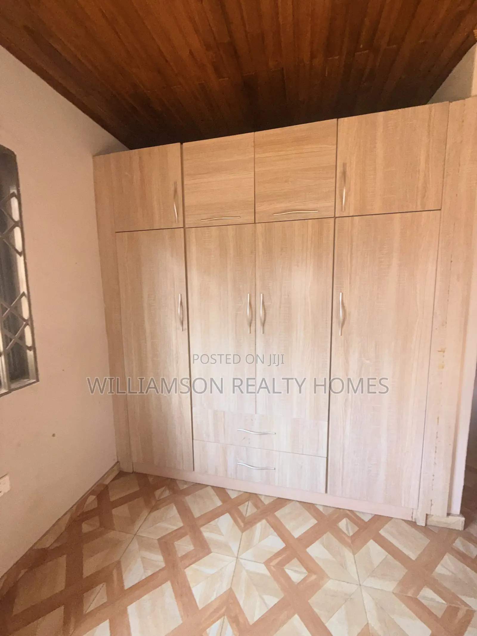 4bdrm House in Hfc Estate Area, Spintex for rent