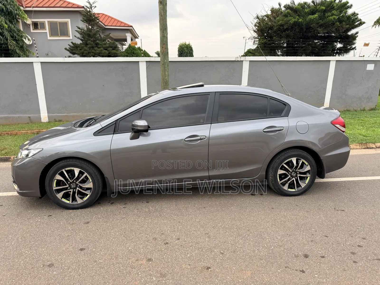 Honda Civic LX 4dr Sedan (1.8L 4cyl 5M) 2015 Gray
