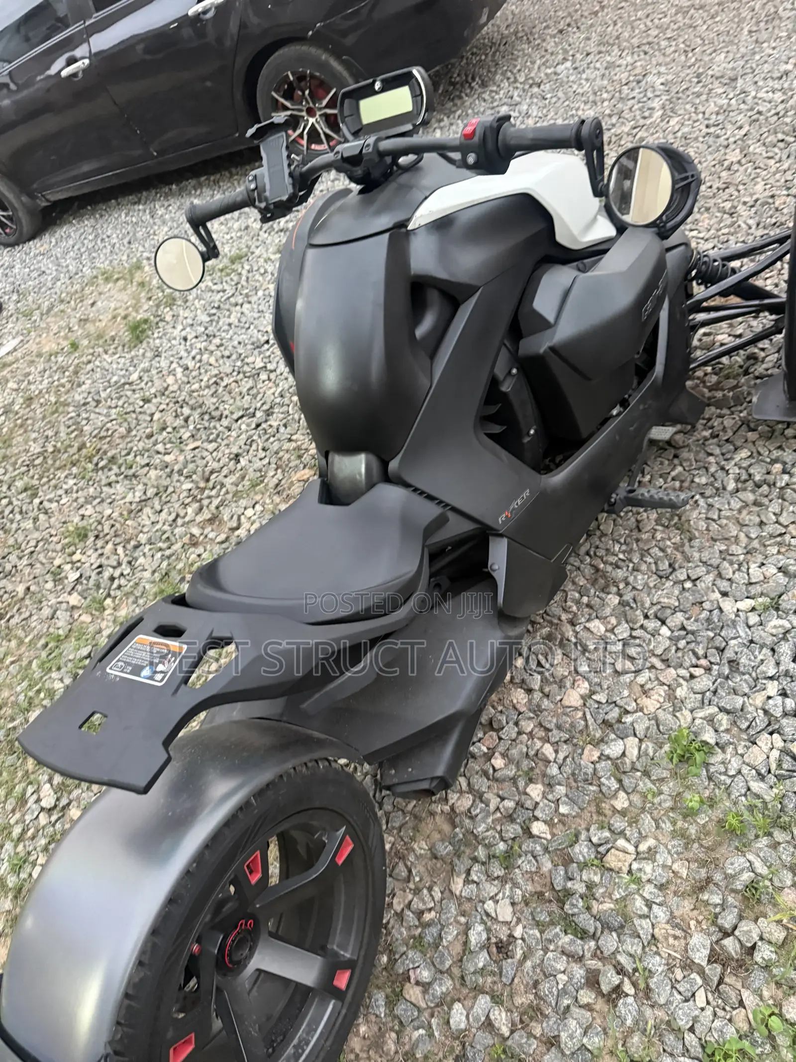 Can-Am 2022 Black