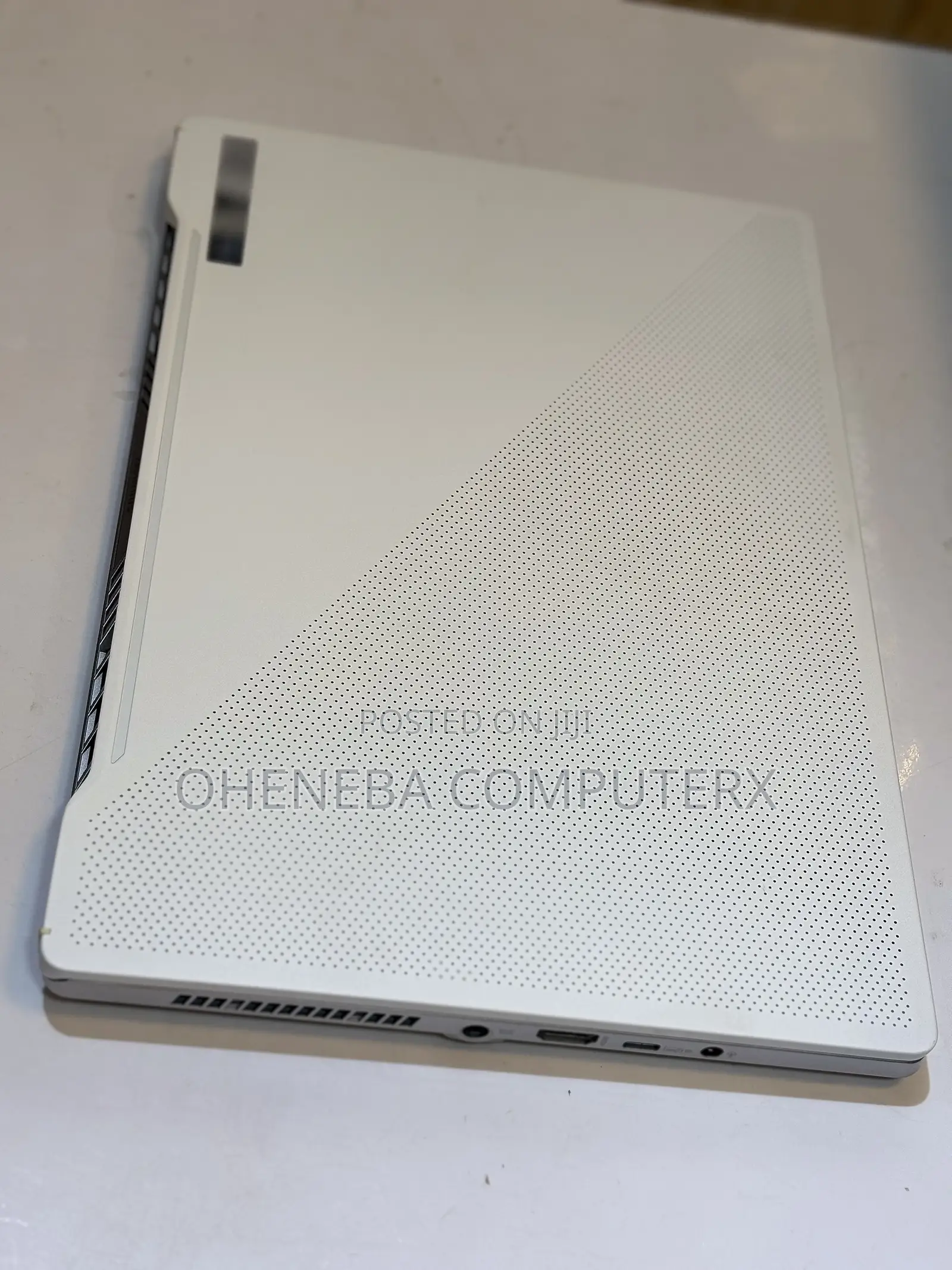 Laptop Asus ROG Zephyrus G14 16GB AMD Ryzen 9 SSD 1T