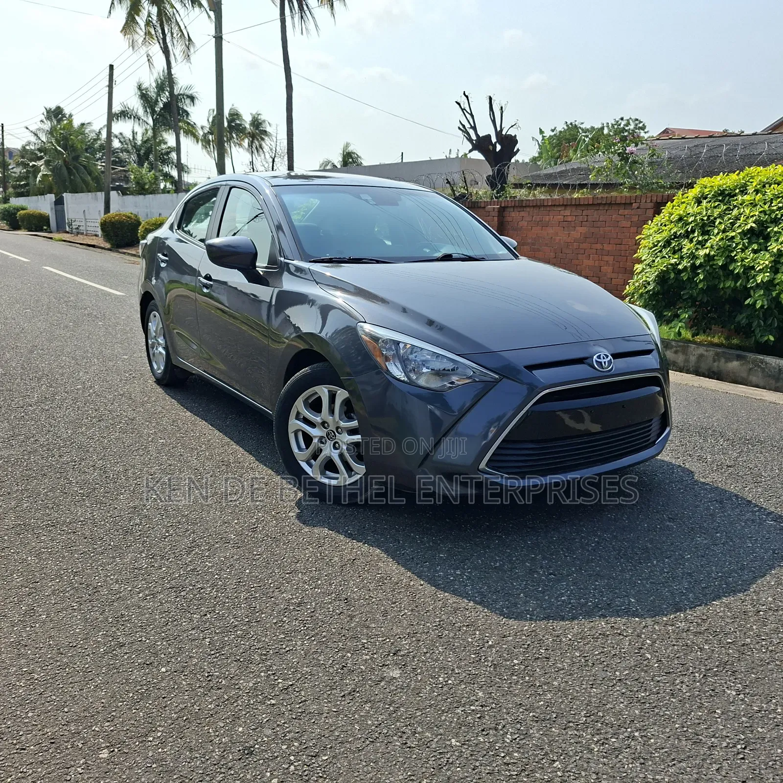 Toyota Yaris iA 1.5 FWD 2018 Gray