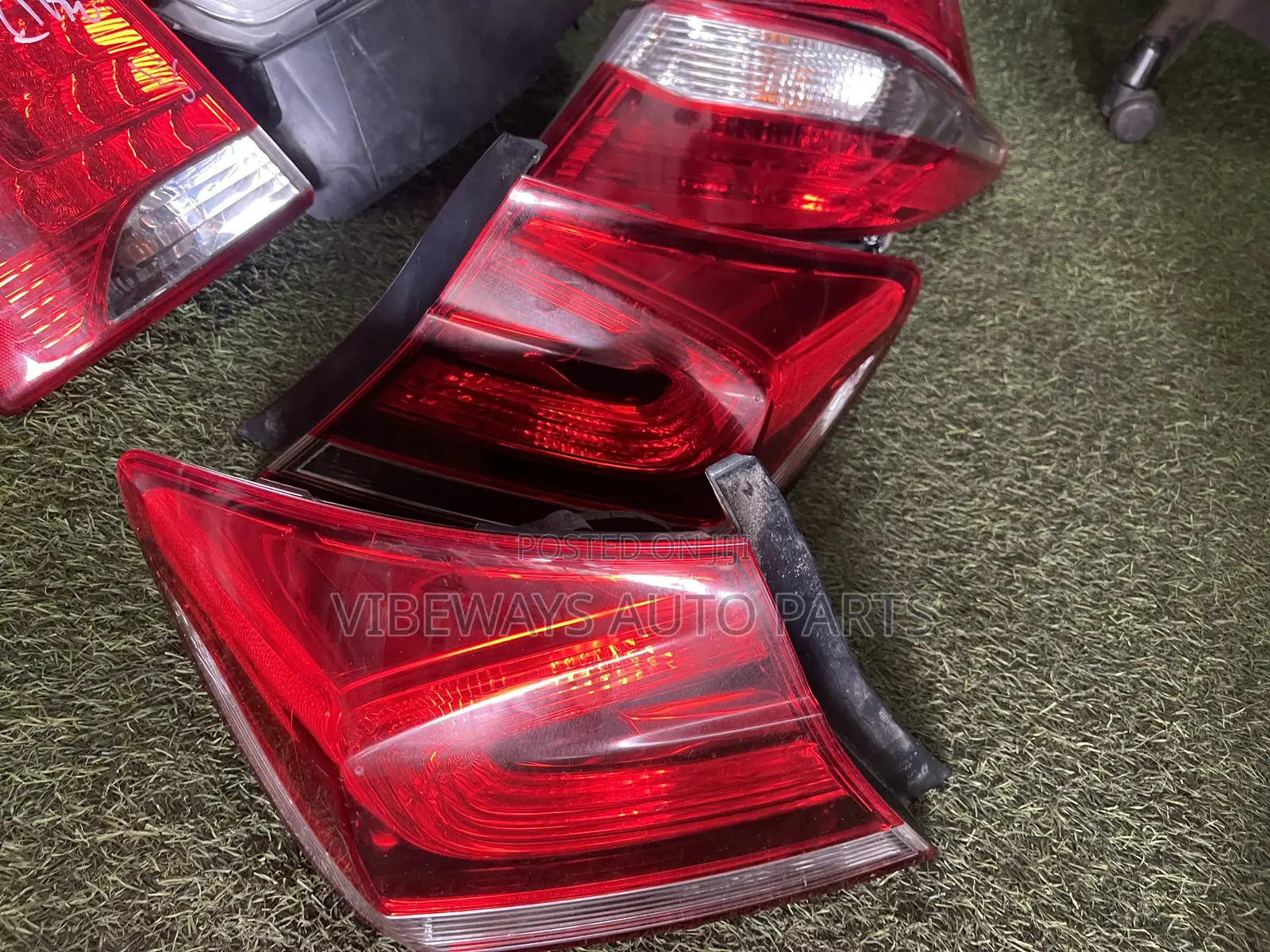 Honda Civic 2014-2015 Taillight Original Home Used Pair
