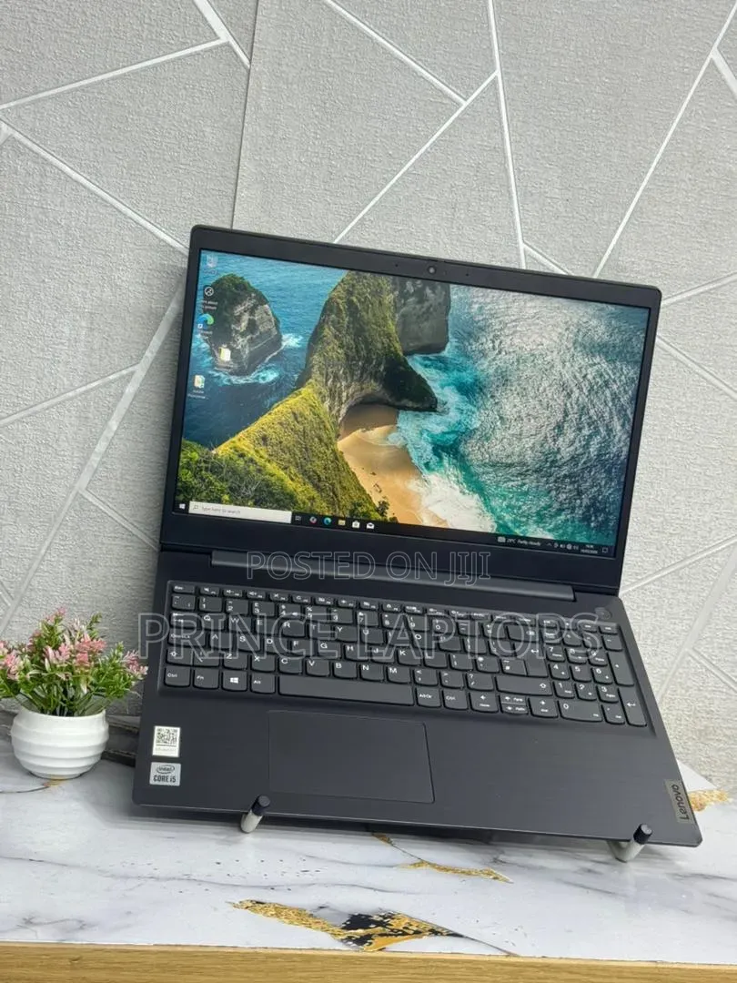 Laptop Lenovo V15 8GB Intel Core i5 SSD 256GB