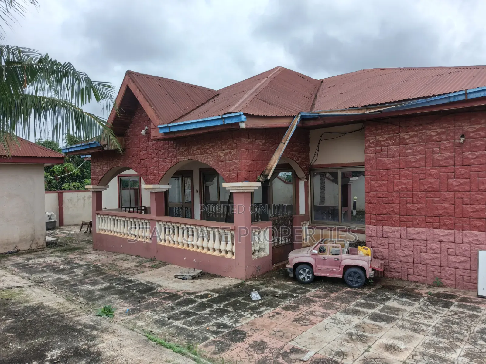 4bdrm House in Atonsu Feyiase., Kumasi Metropolitan for sale
