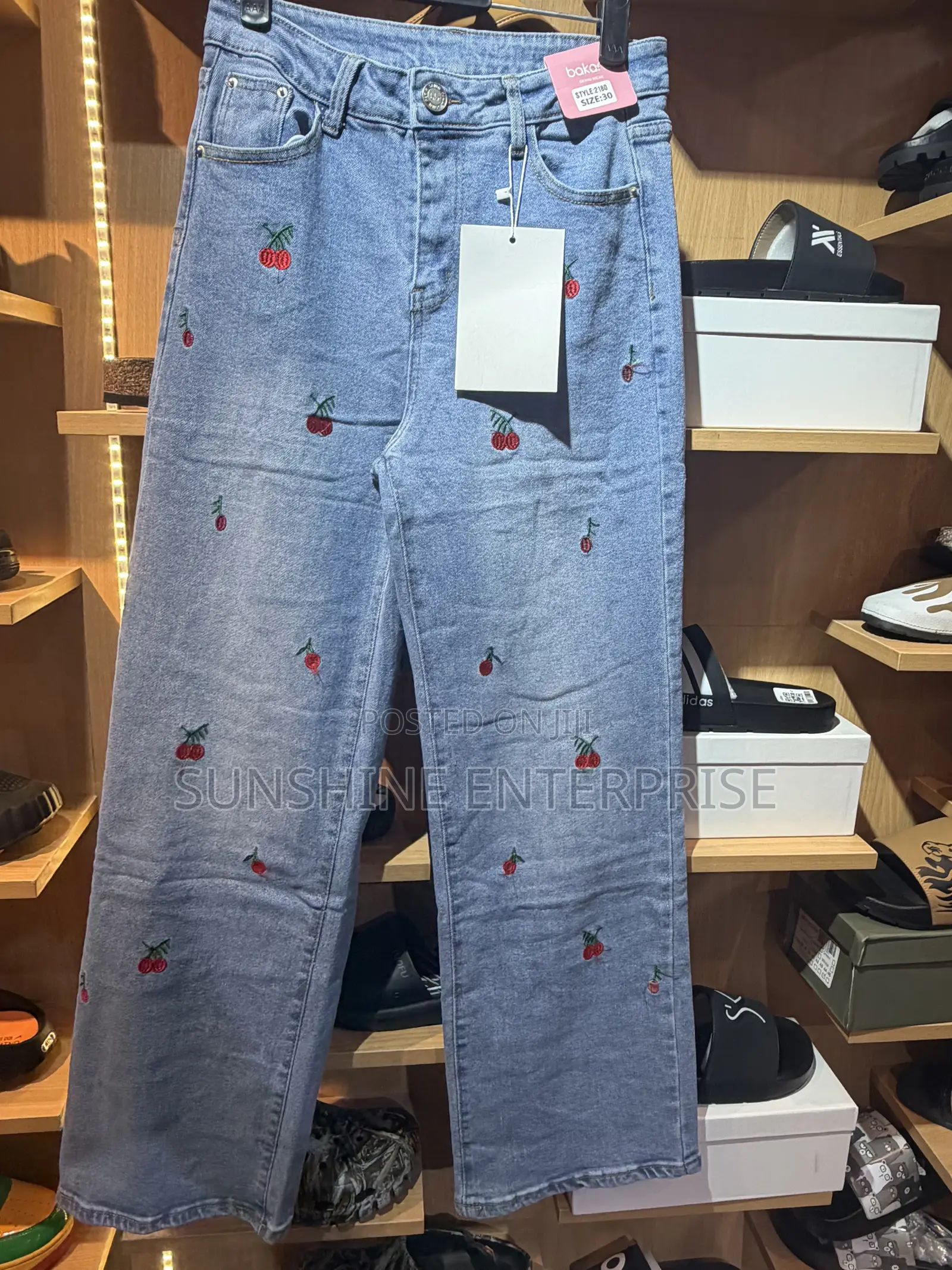 Ladies Baggy Jeans