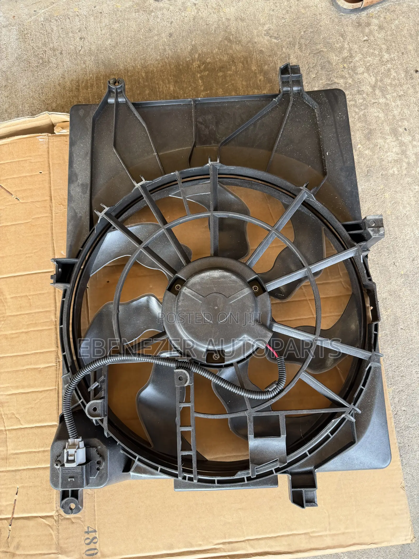 Hyundai Tucson Radiator Cooling Fan 2016 2017 2018 2019 2020