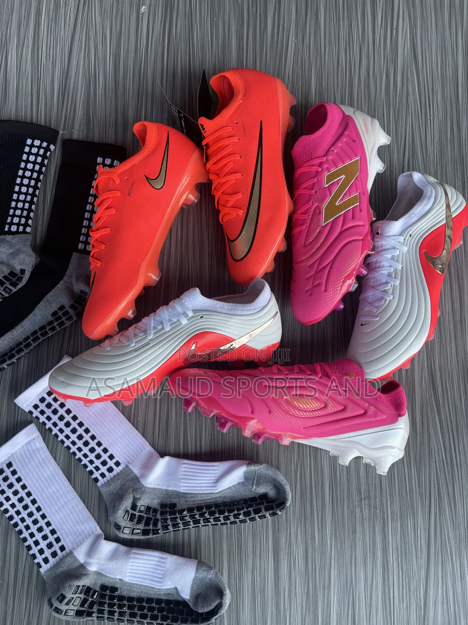 Original New Nike Football Boot With Accessories at Cool
