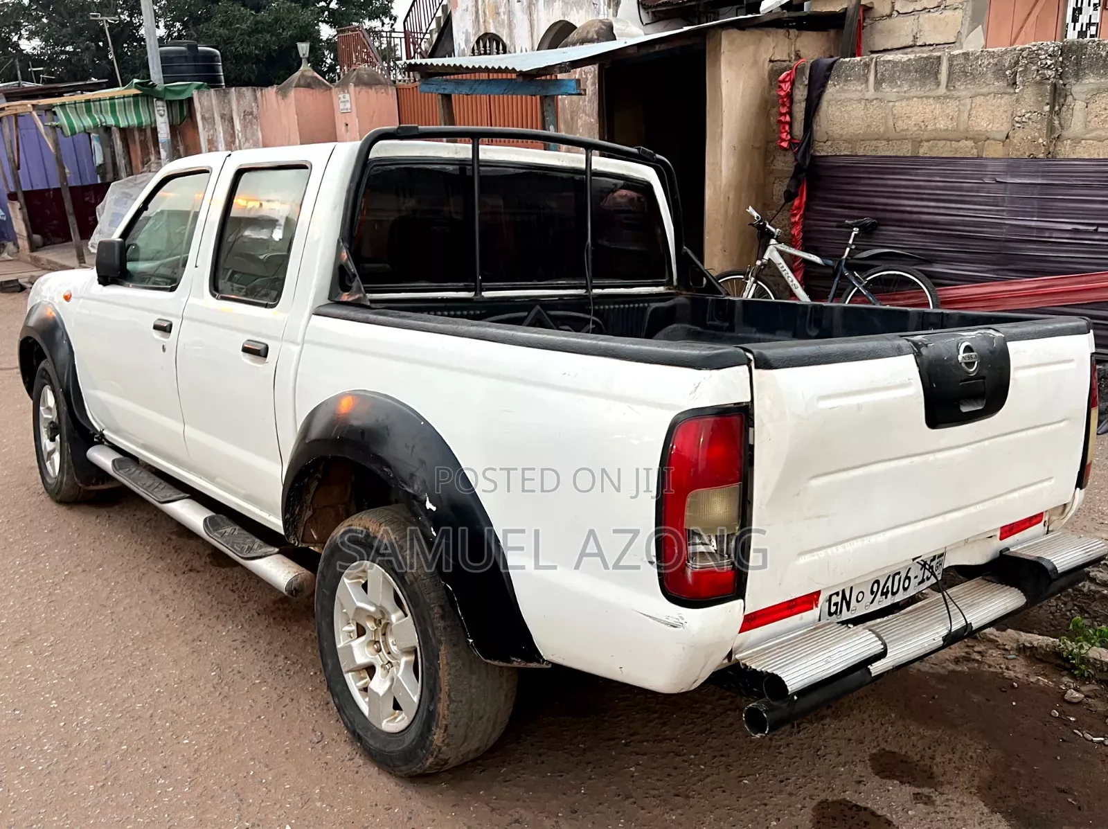Nissan Hardbody 2008 White