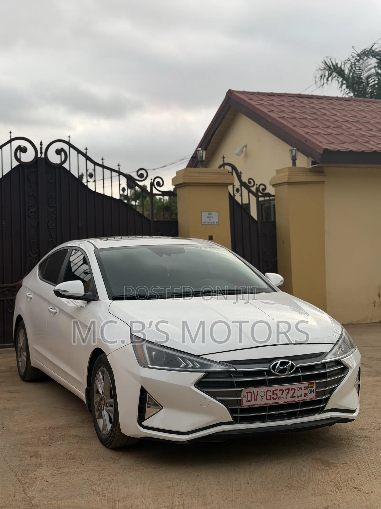 Hyundai Elantra 2019 White
