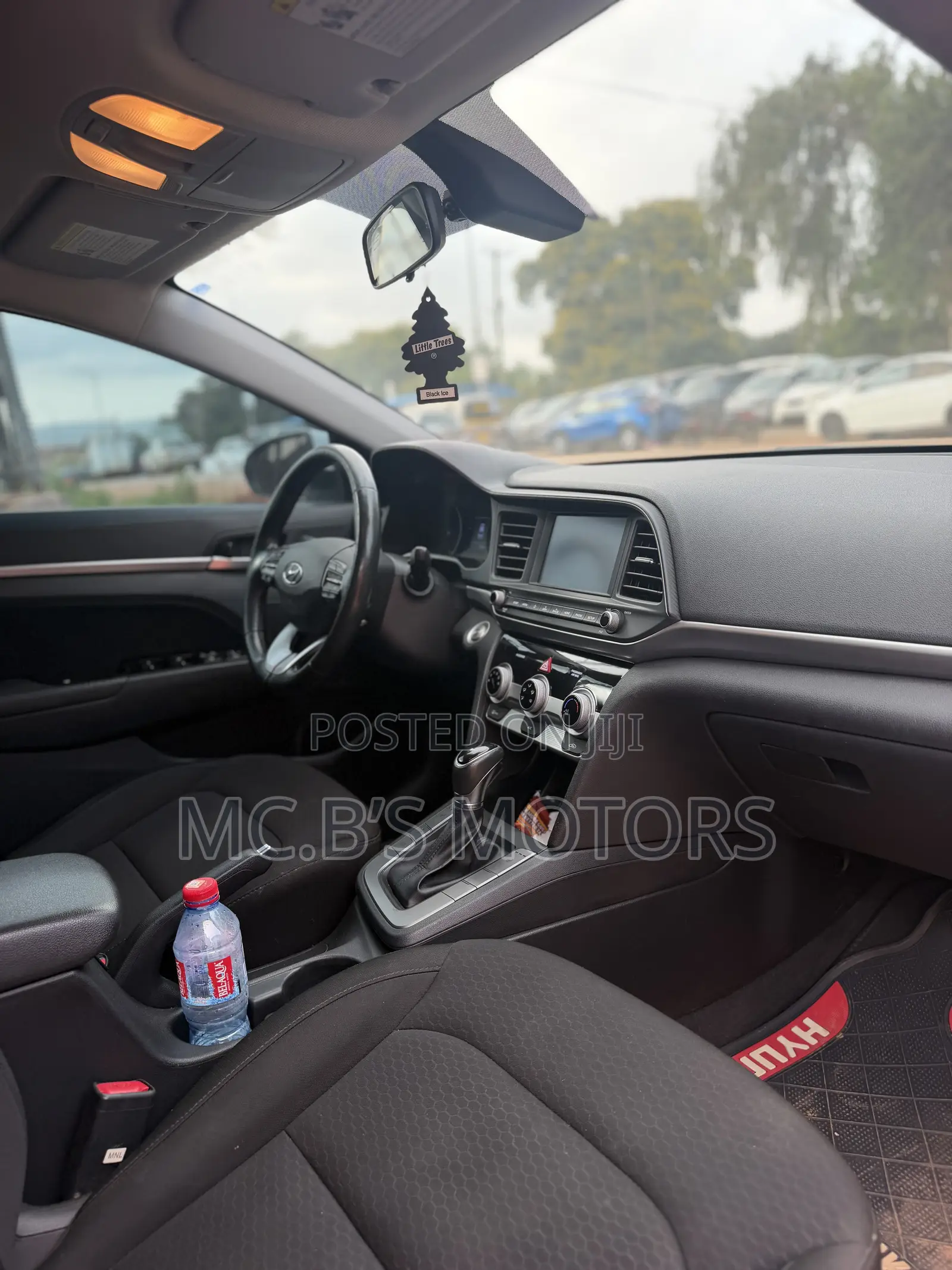 Hyundai Elantra 2019 White