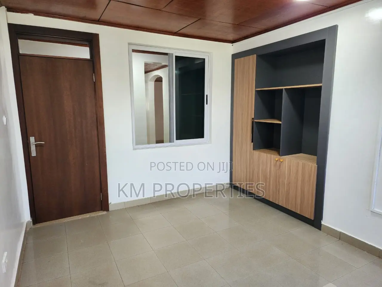 5 Bedroom House With 2bed Outhouse in Haatso.