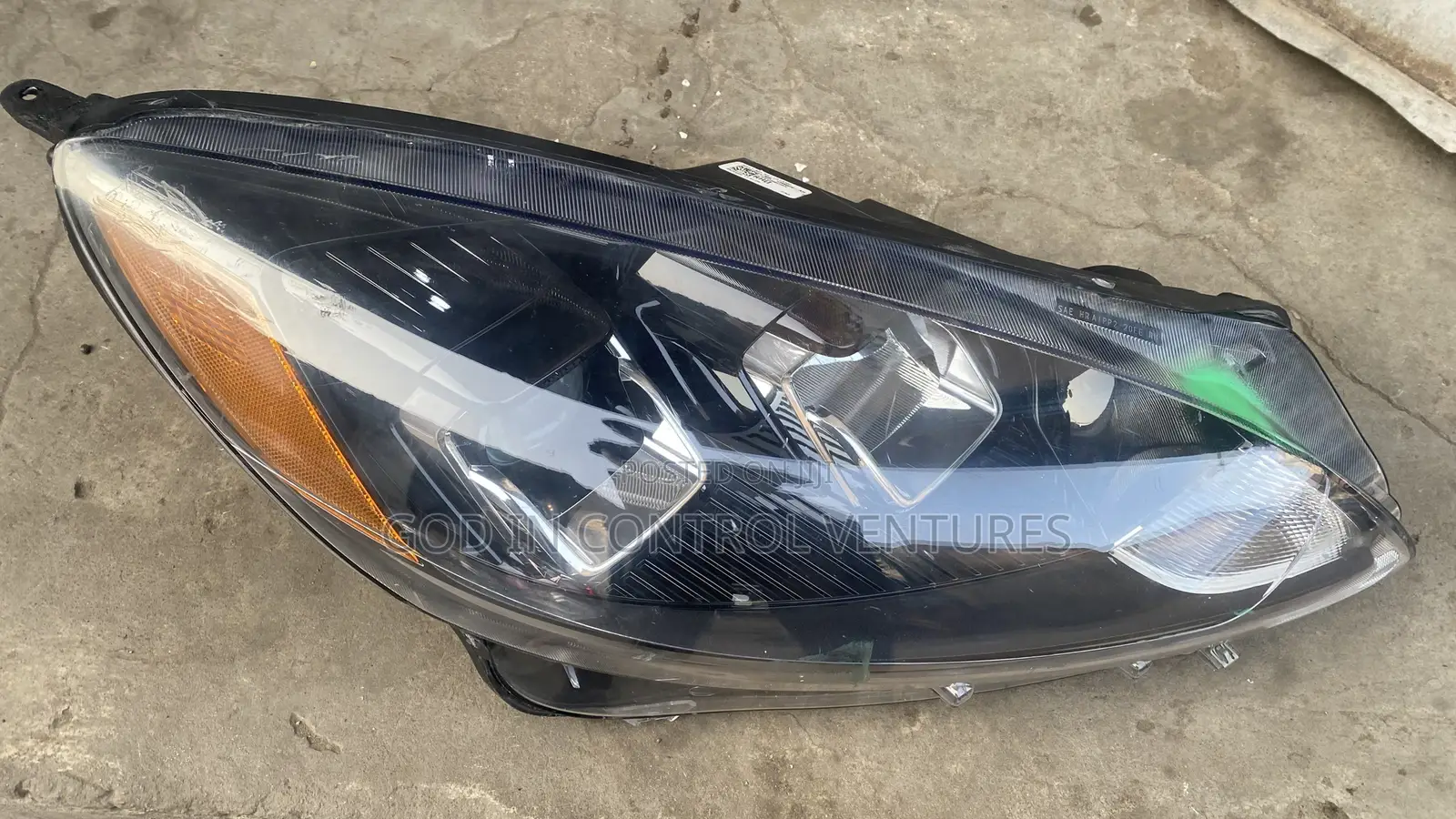 Ford Escape 2022 Headlight