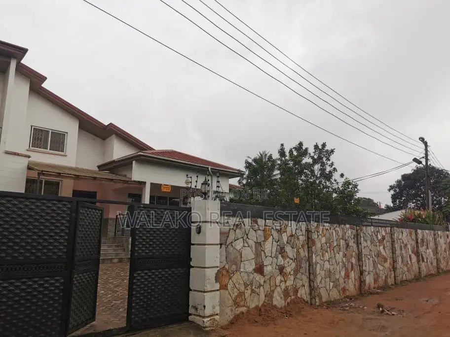 7bdrm House in Kwabenya for rent