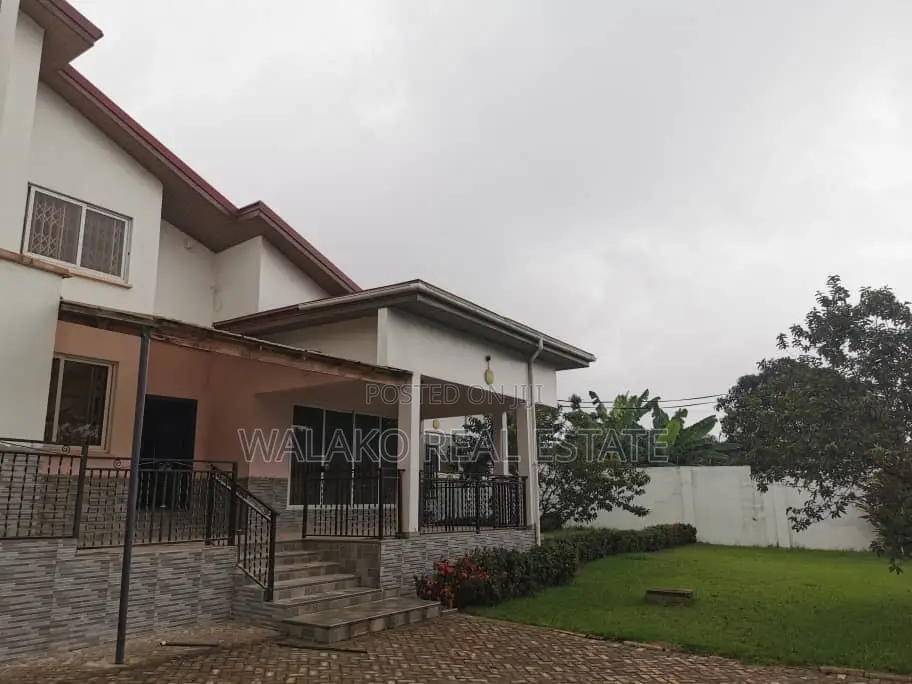 7bdrm House in Kwabenya for rent