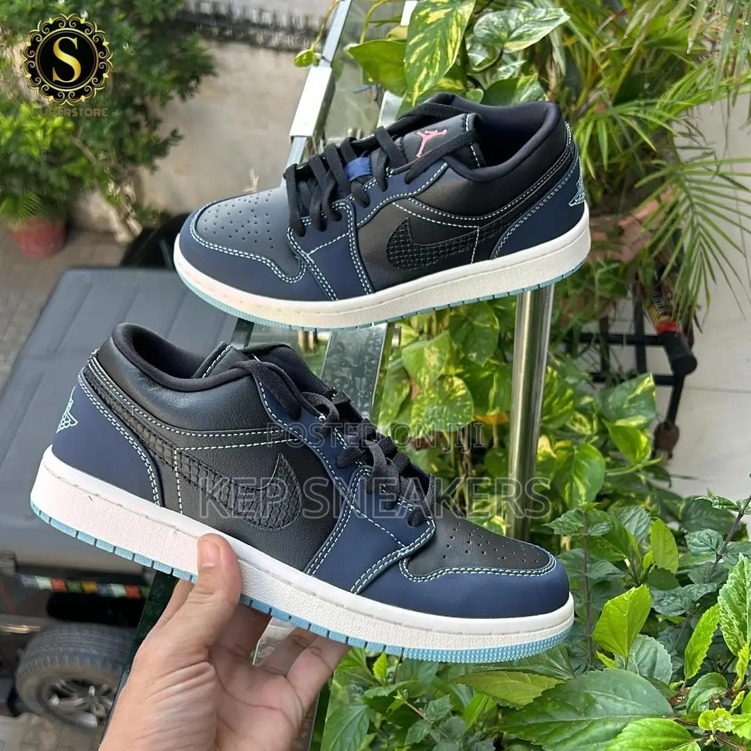 Nike Air Jordan 1 Low "Navy Black Snakeskin"