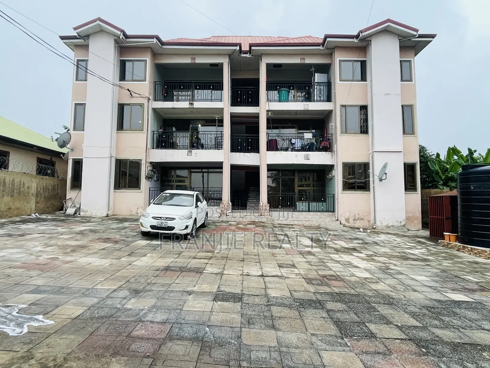 3bdrm Apartment in Franjie Realty, West Hills Mall Area for rent